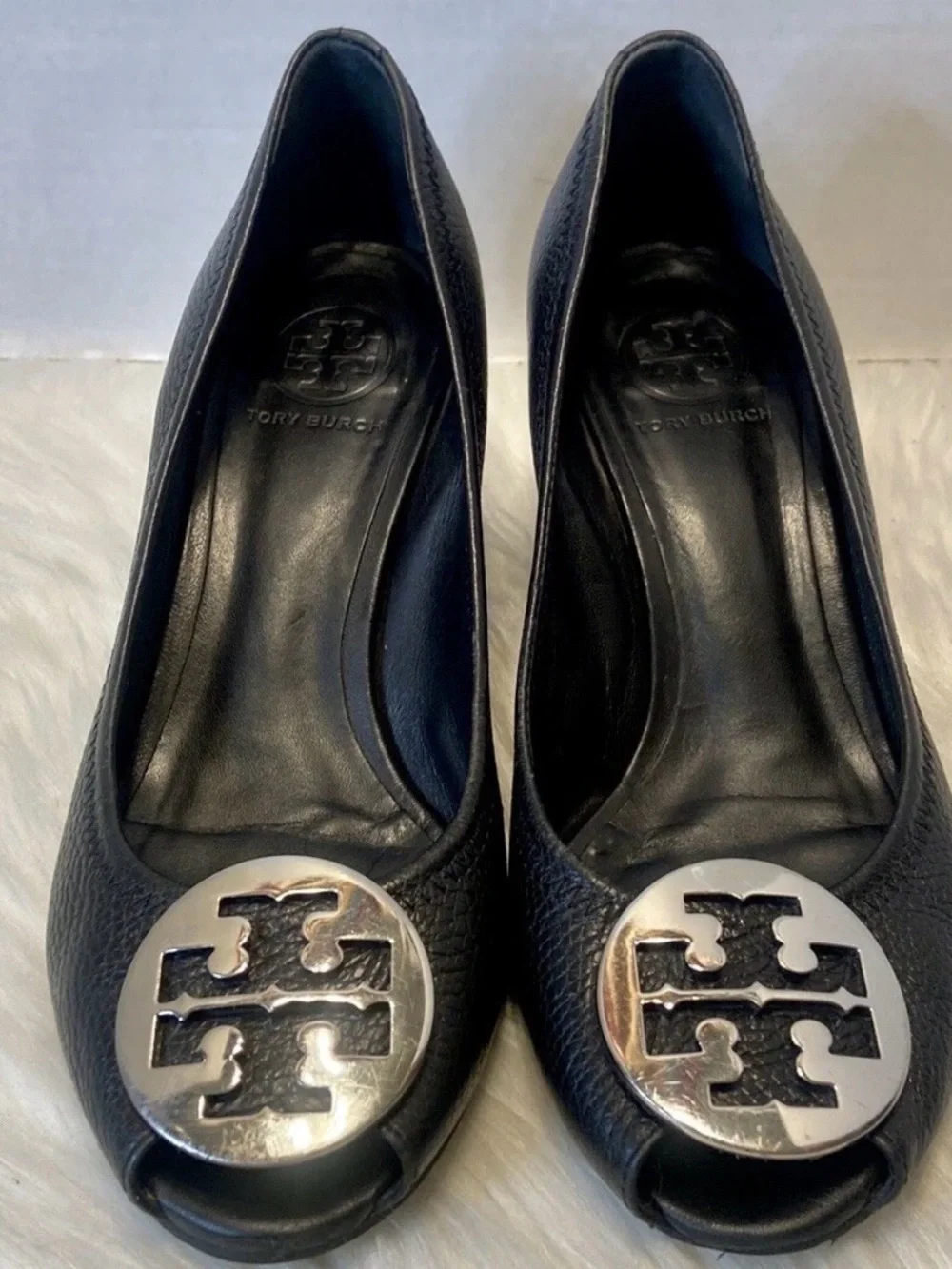 Tory Burch Black Leather Peep-Toe Flats with Silver Logo Medallion Sz 11 Women